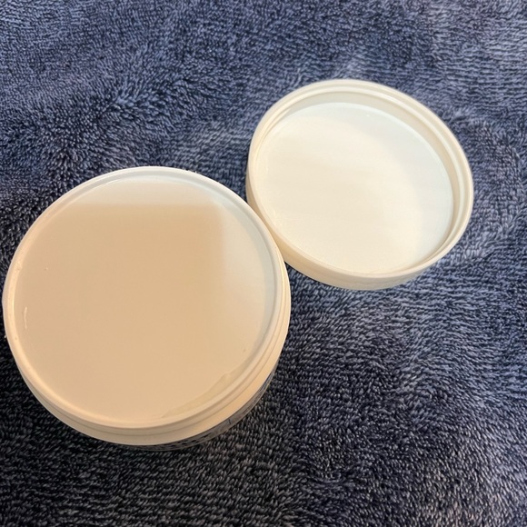 Bath & Body Works Cloud Body Butter - Picture 3 of 11